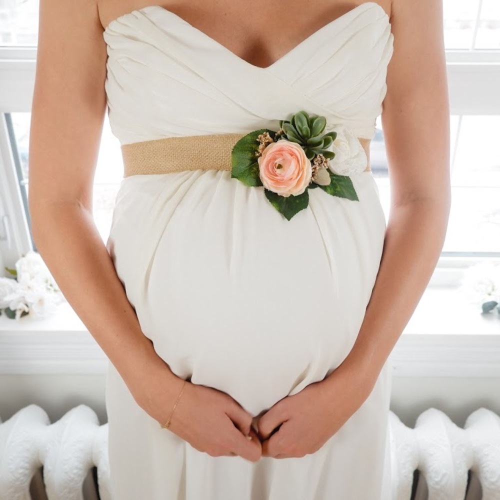 Belly Corsage - Succulent - Burlap Ribbon